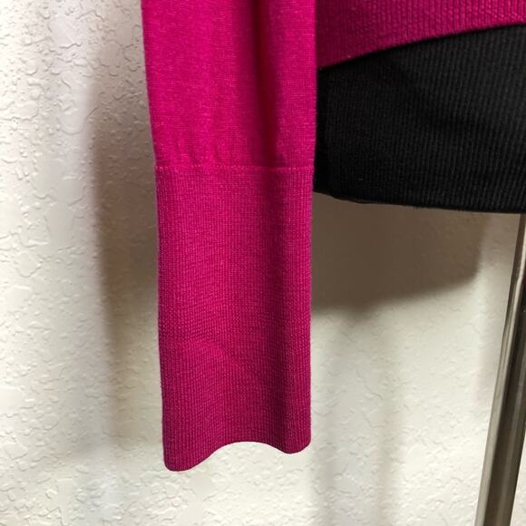 Lafayette 148 New York dark pink v neck wool sweater size Small - Picture 4 of 14